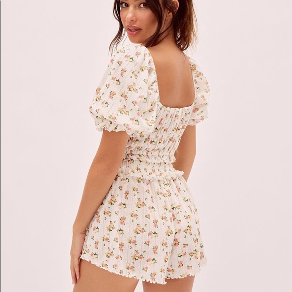 For Love And Lemons Pointelle Shorts White Floral Medium NEW - Picture 1 of 4